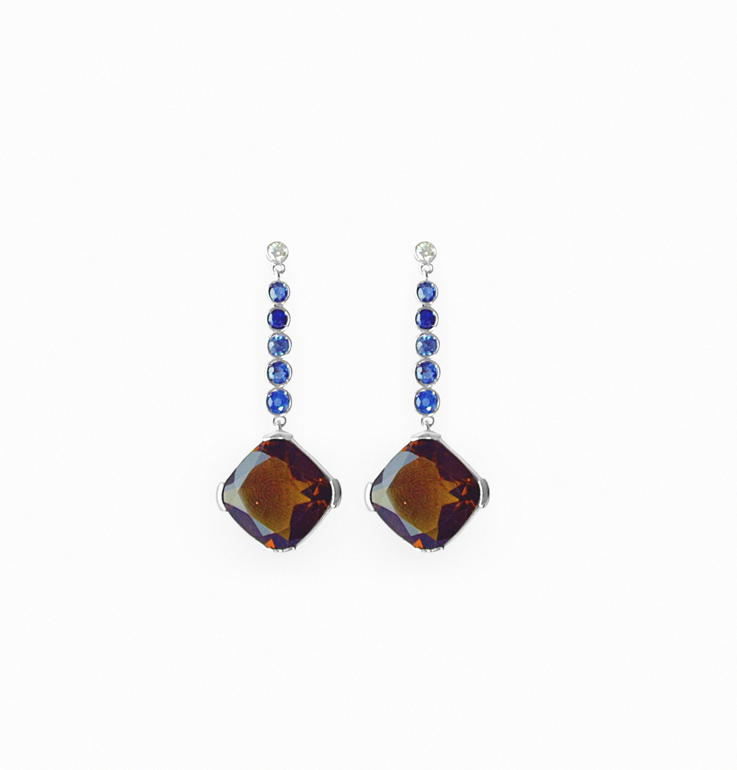 Earrings in white gold and sapphires with smoky quartz